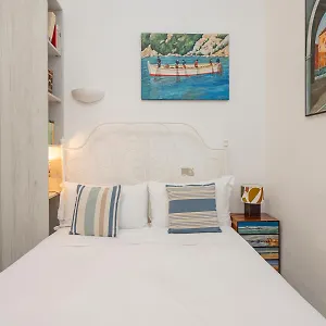 New In Downtown Close To Duomo Italia
