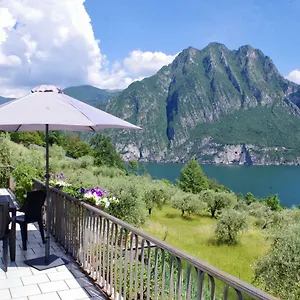 https://casa-emilia-riva-di-solto.it-lombardy.com